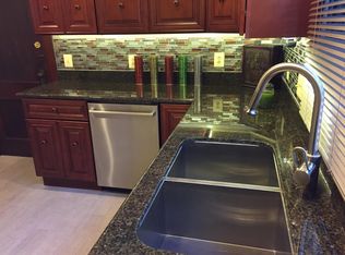 308 5th Ave #1, Carnegie, PA 15106