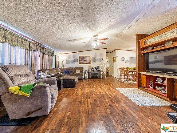 5th image of 137 Davie Ln