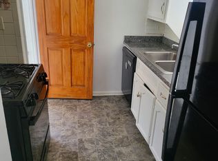 11902 Crofton Rd, Garfield Heights, OH 44125