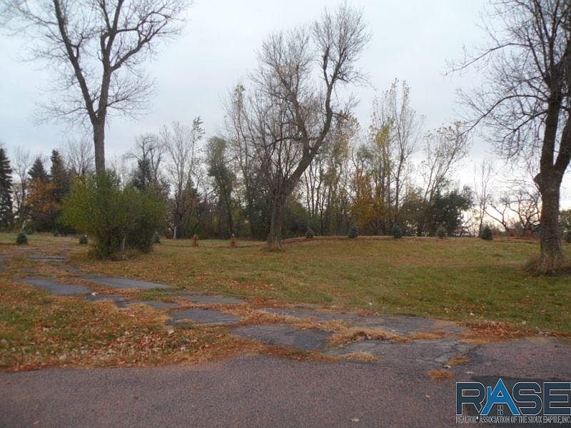 1st image of 5201 E Knoll Dr
