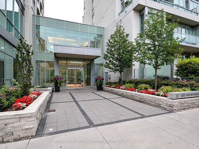 120 Homewood Ave #702 — Photo 2