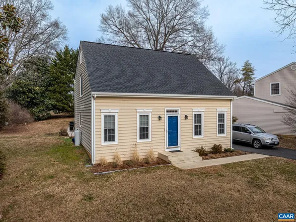1570 Robin Ln, Charlottesville, VA 22911