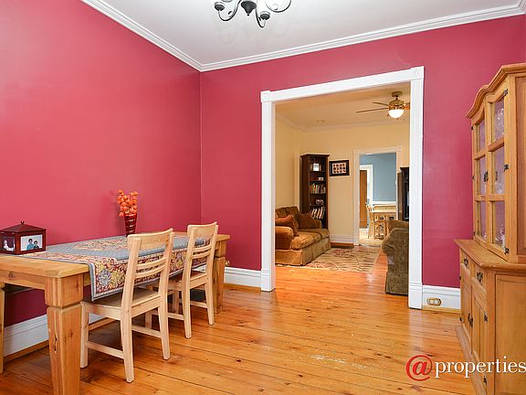 Living Room / Dining Room