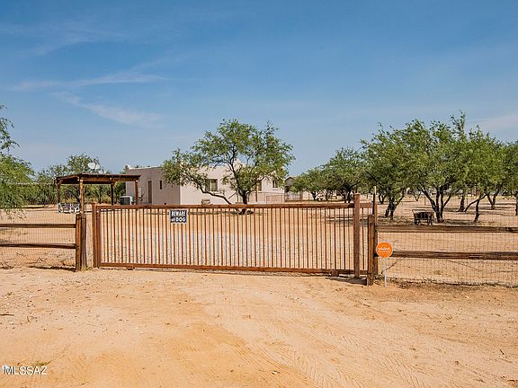 3rd image of 16230 W Honeysuckle View Ln