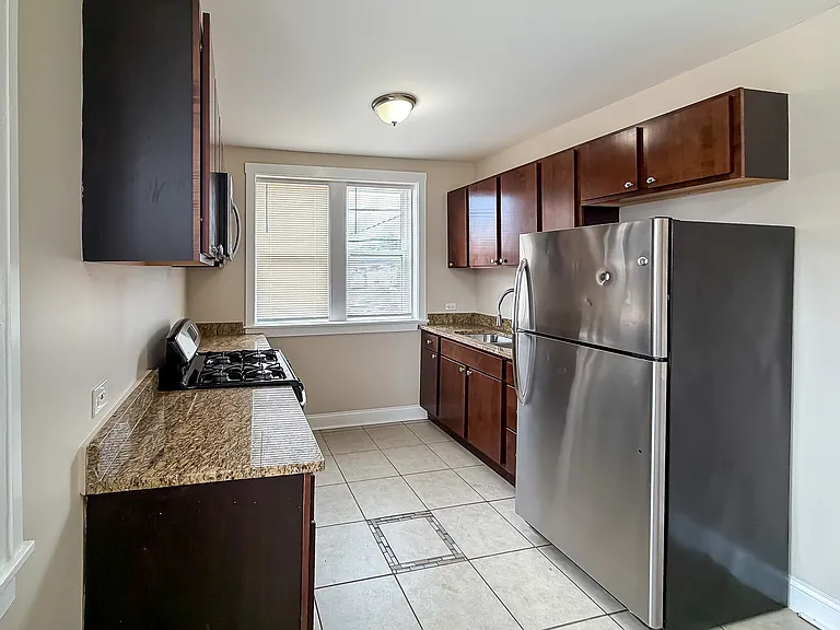 2641-2647 N Laramie Ave — Photo 5