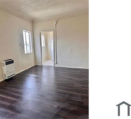 4th image of 325 W 84th Pl APT 9