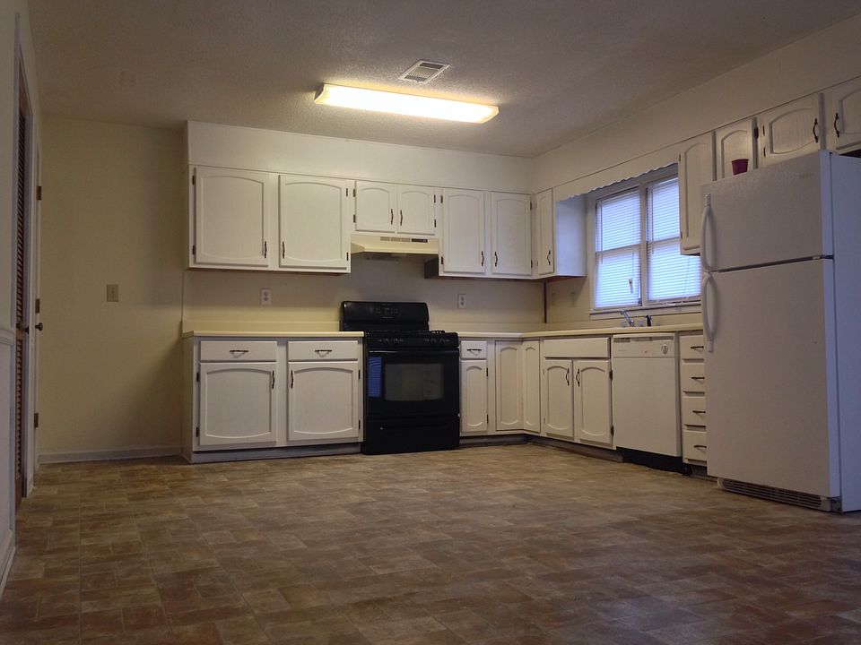 1st image of 2125 Country Walk Way SE #B