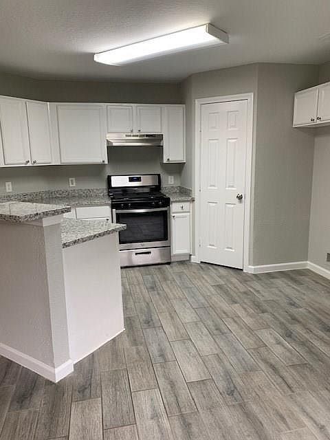 1st image of 2108 Whittier Dr