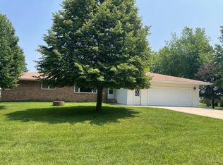 724 Frontier Rd, Brewster, MN 56119