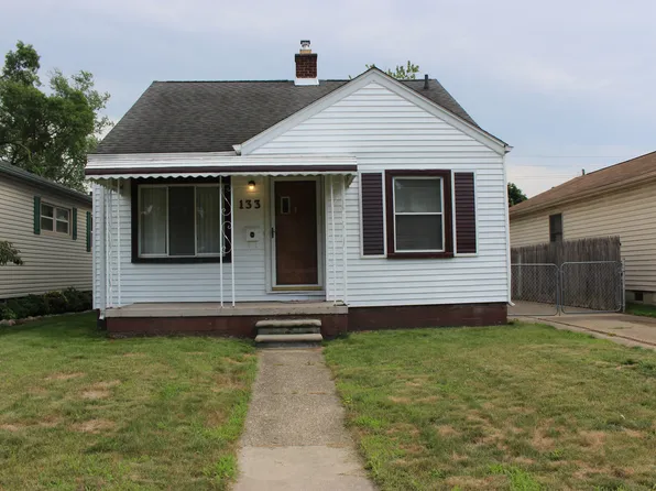 133 W Browning Ave, Hazel Park, MI 48030