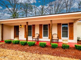 106 Swan Lake Dr, Jackson, MS 39212