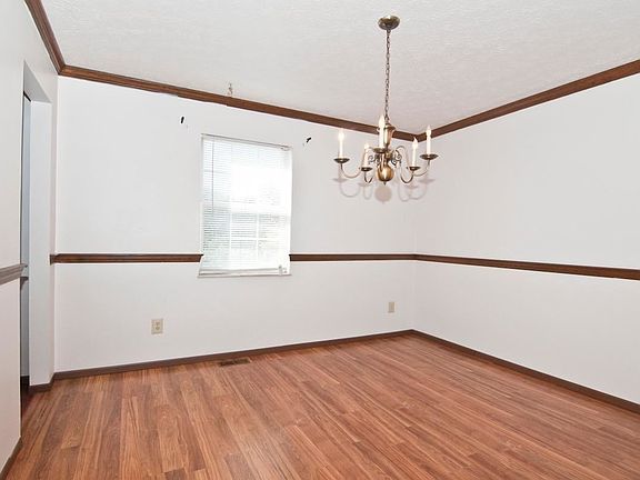 5th image of 5864 Green Crest Dr