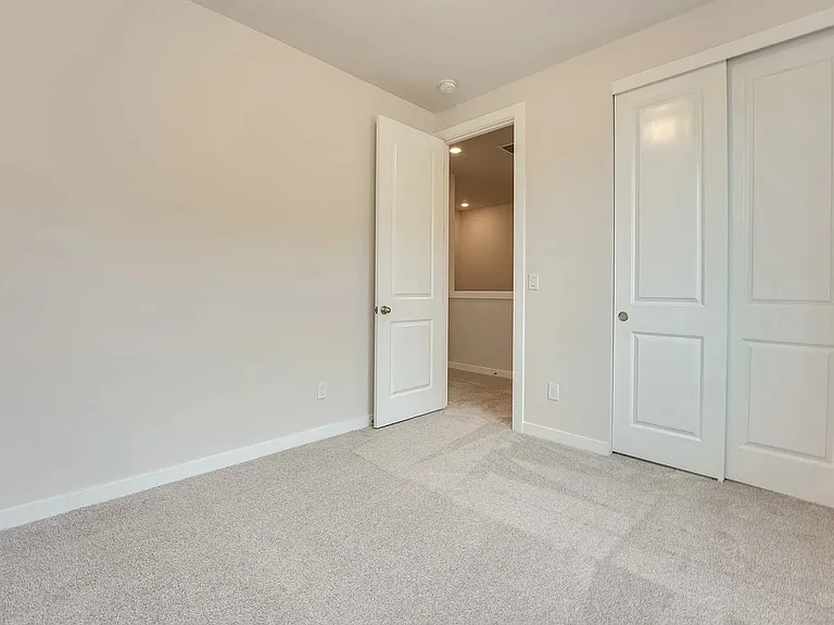 8266 SE Blanton — Photo 26
