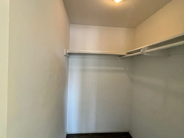 1552 Elm Ave ( F ) — Photo 11