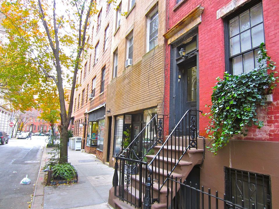 1st image of 49 Grove St APT 22