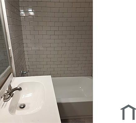 5th image of 2026 W 44th St