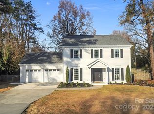 2600 Briar Ridge Dr, Charlotte, NC 28270