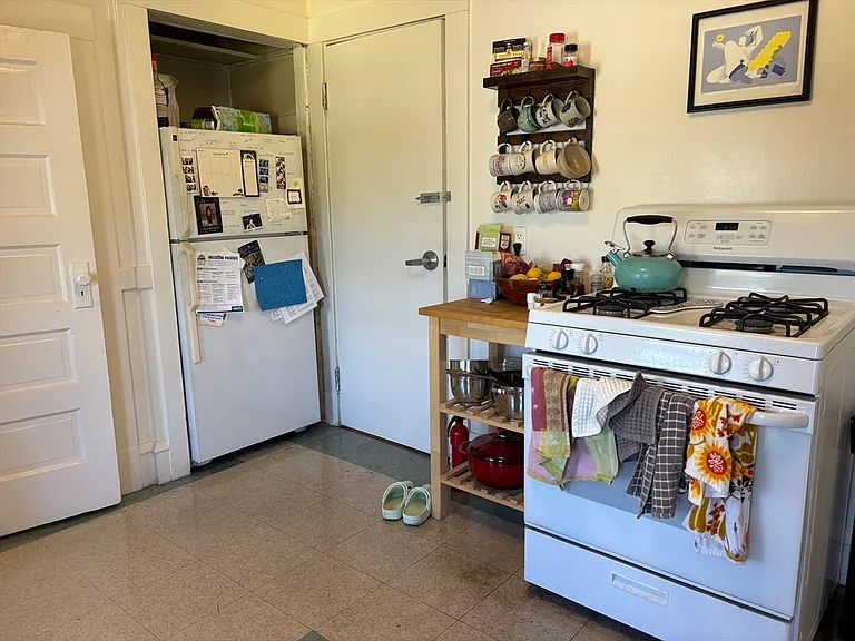 1078 South St #3 — Photo 7