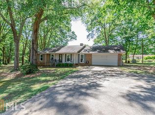 130 Brierwood Ct, Fayetteville, GA 30215