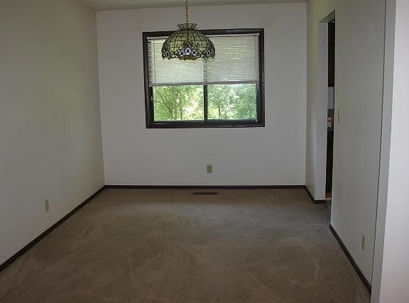3rd image of 1601 James St