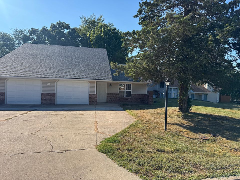 1st image of 1622 Chaddsford Dr #B