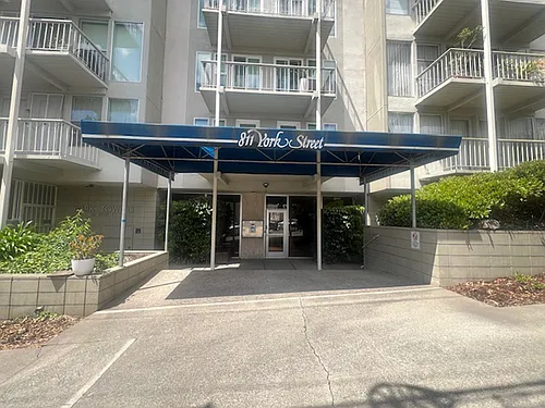 811 York St #131 Photo 1