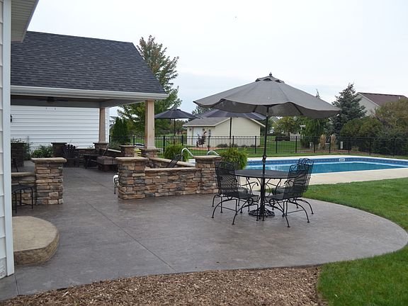 Custom Concrete and Wall