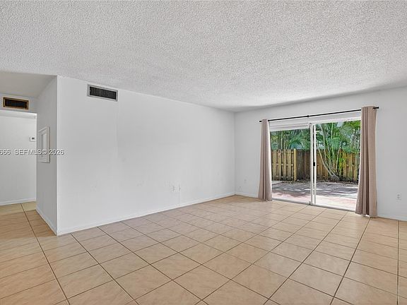 4th image of 6904 N Kendall Dr APT F104