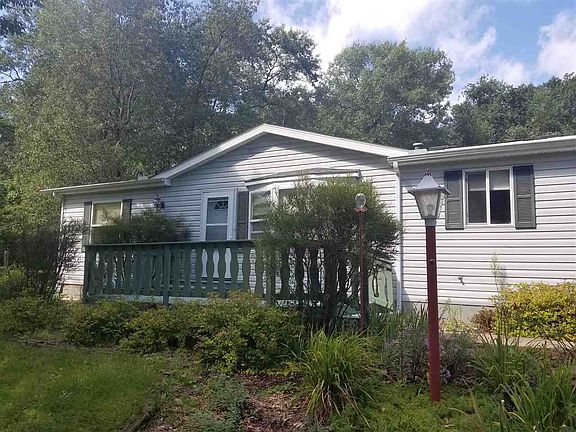 4th image of W5846 S Oak Park Cir