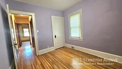 Charming 3-Bedroom Minneapolis Home with Hardwood Floors & 2 Full Baths 10/1/2026 — Photo 3