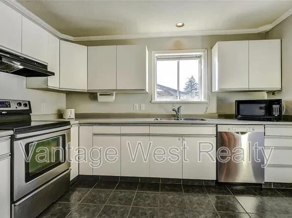 3308 McGinnis Rd, West Kelowna, BC V4T 1A9