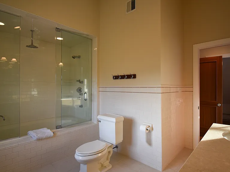21 Bayside Ave — Photo 15