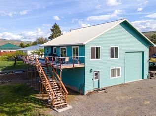 215 14th St, Bridgeport, WA 98813