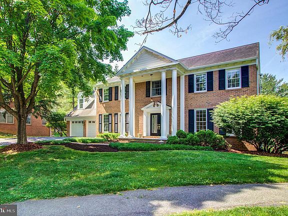 2nd image of 9401 Fox Hollow Dr
