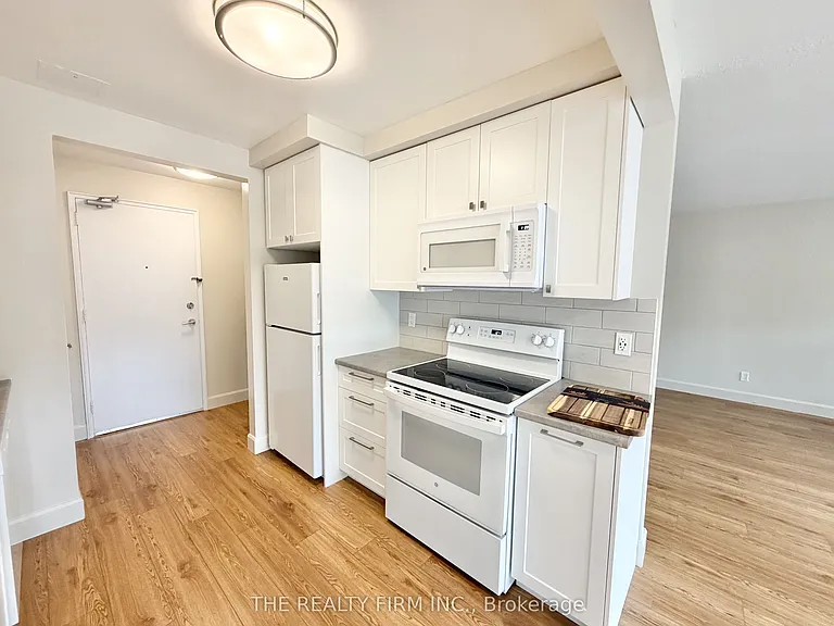 10 Beechwood Pl #209 — Photo 7