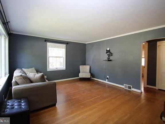 5th image of 248 Merrybrook Dr