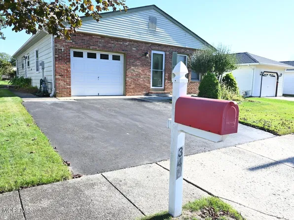 348 Costa Mesa Drive, Toms River, NJ 08757