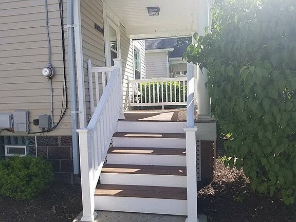 5th image of 28938 Hazel Ave