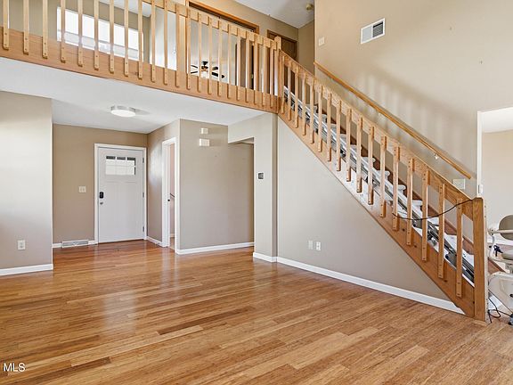 2nd image of 35 Heyden Road