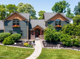 127 Gilbert Rd, Saratoga Springs, NY 12866