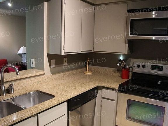 3rd image of 820 North St APT 18