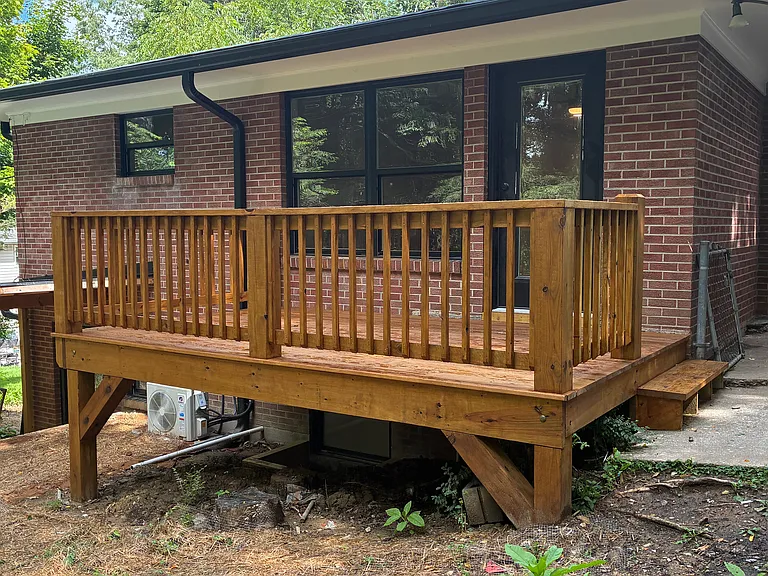 138 Ash Ln — Photo 2