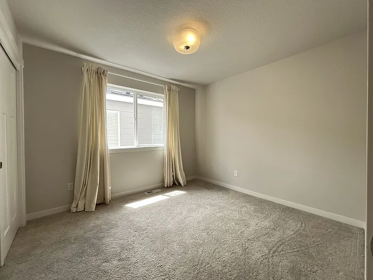 13911 SW 172nd Ave — Photo 35