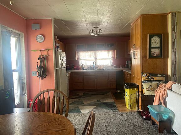 3rd image of 2 Saunders Ave #2