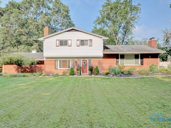 5635 Flanders Rd, Toledo, OH 43623