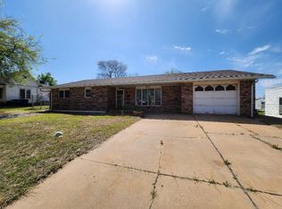1315 Young St, Alva, OK 73717