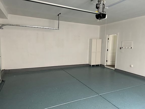 3rd image of 527 Catalina Grande Dr