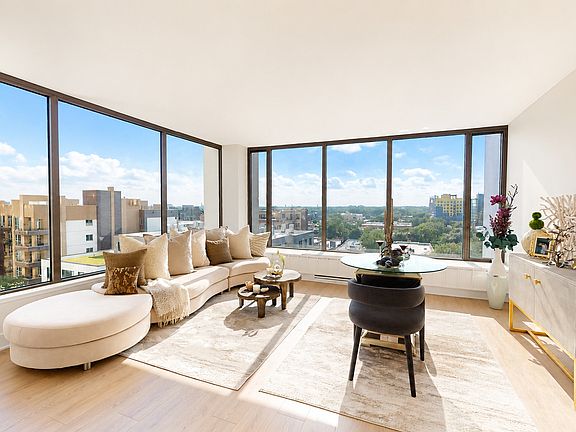 5th image of 5455 N Sheridan Rd APT 1012