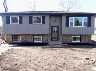 1005 7th St, Colona, IL 61241