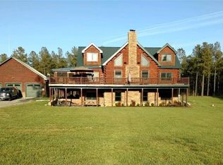 15318 Passing Rd, Bowling Green, VA 22427